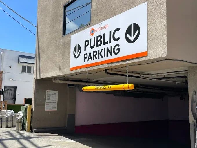 AirGarage | Public Parking  – 1025 Prospect