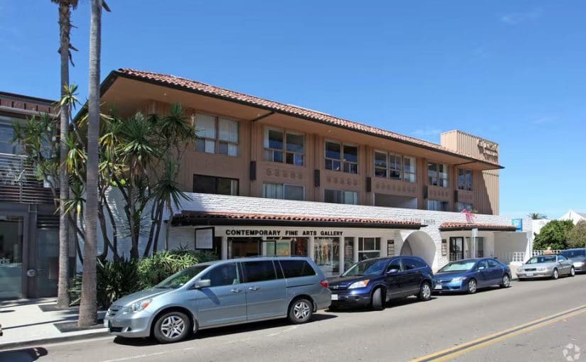 7855 Ivanhoe Ave Parking