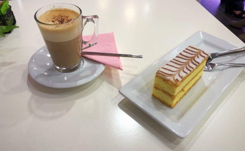 Le Macaron French Pastries